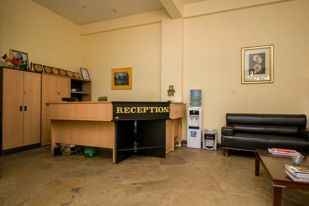 Kates Hotel & Residence