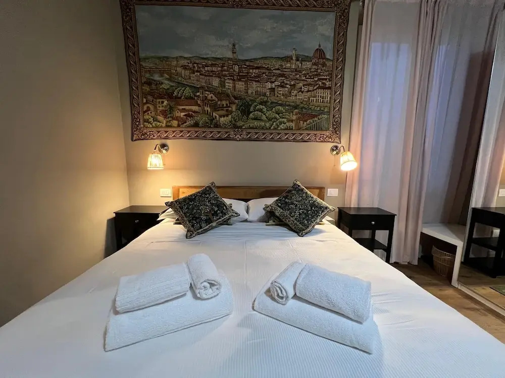 Laura 68 in Firenze With 2 Bedrooms and 2 Bathrooms