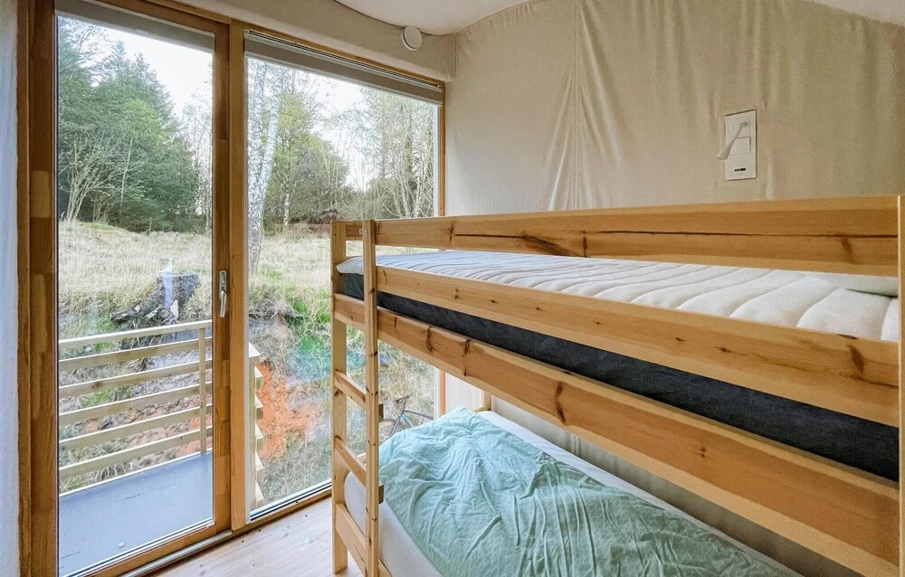 Awesome Home In Farsund With Wifi