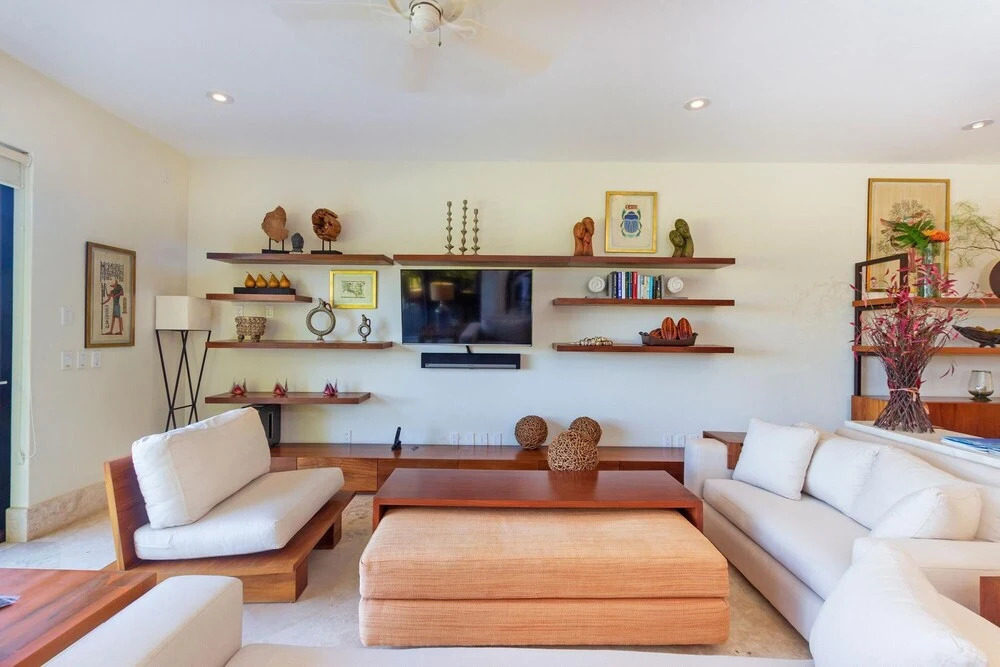 Sunny Vacation Villa 44