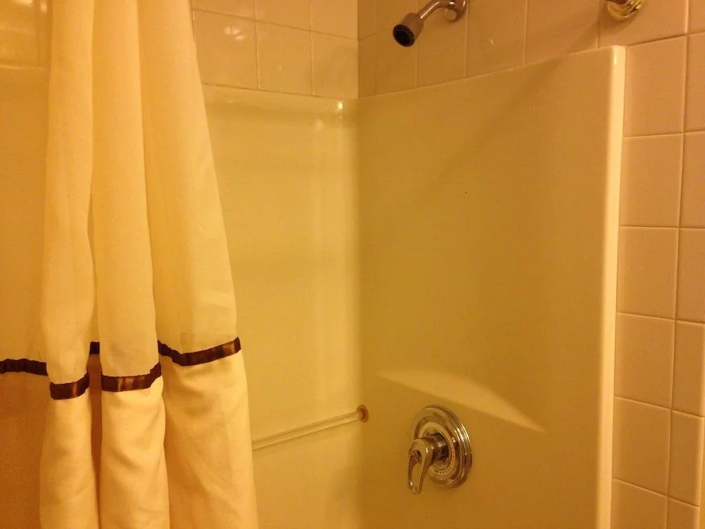Freds Inn Restaurant & Lodging