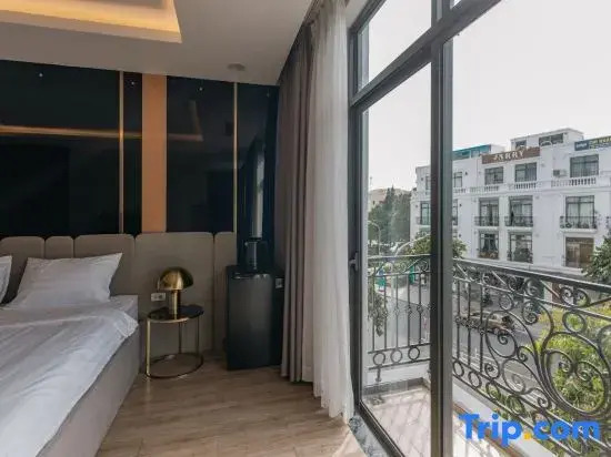 Luxhome Mekong Hotel