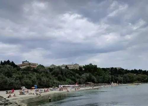 Elsi Sea House