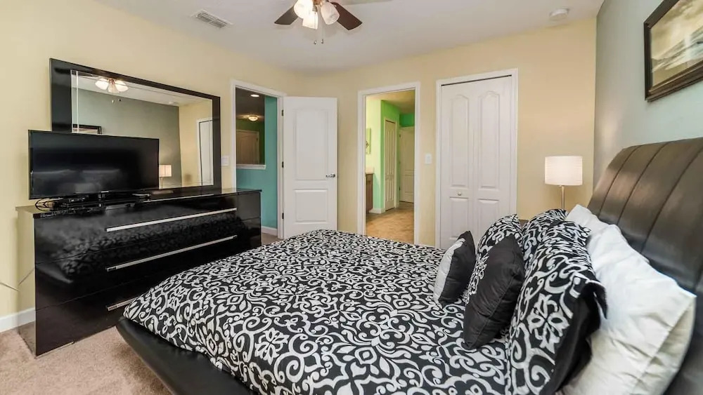 Shvcg1 - Champions Gate #1 - Luxurious 8 Bedroom Pool Villa With Theater