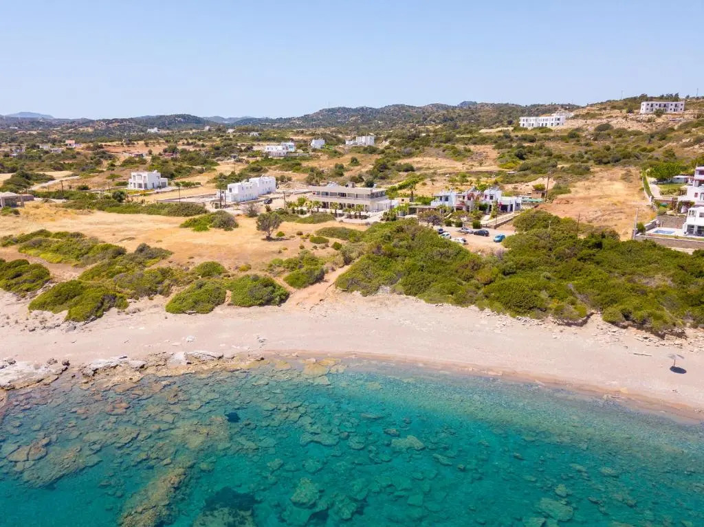 Smaragdi Beachfront Villa