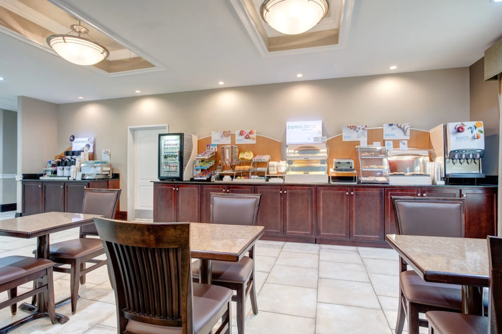 Holiday Inn Express & Suites - CUT OFF GALLIANO by IHG