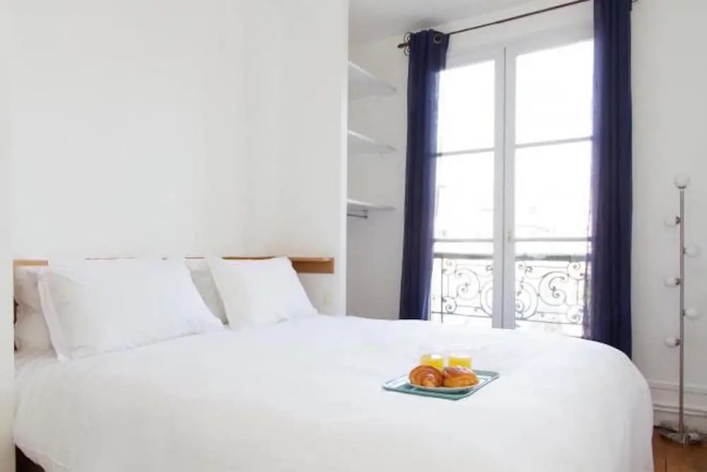 Marais - Place des Vosges Apartment