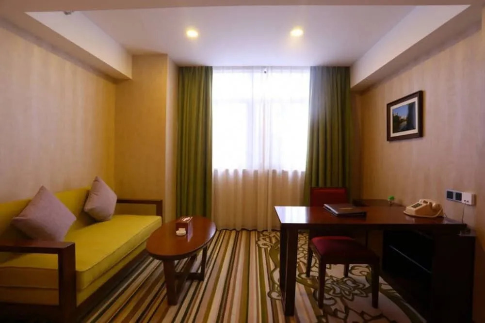 Pastoral Hotel (Chengdu Global Center)