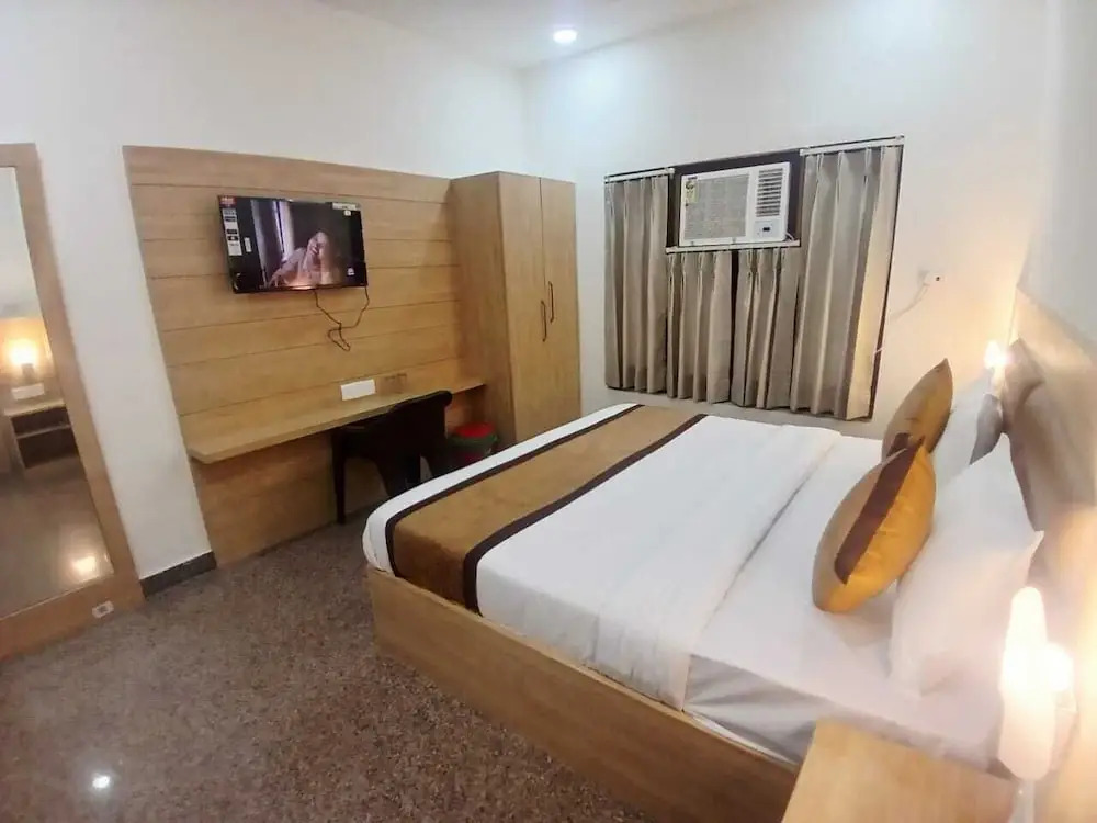Hotel Devi Ram Atithi Bhawan Vrindavan