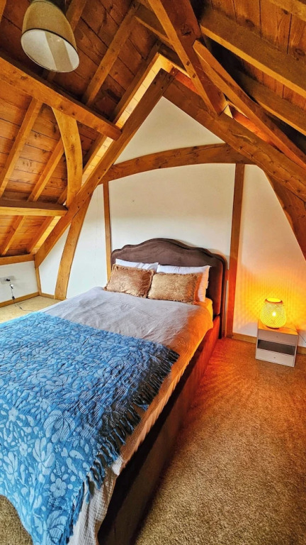 Peaceful Nature Retreat in Othery