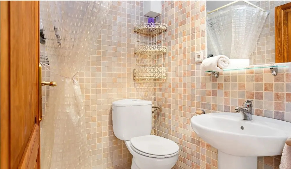House - 4 Bedrooms with Pool and WiFi - 107534