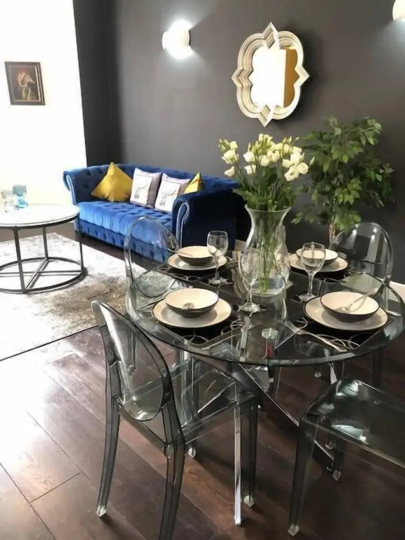 Kings House by Karah Boutiques