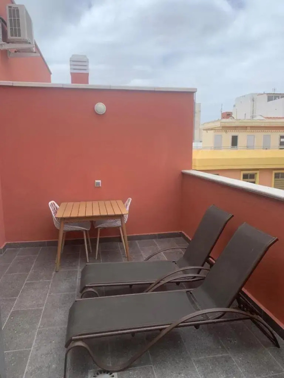 Las Canteras Ático con terraza de 16m2 Rosamar