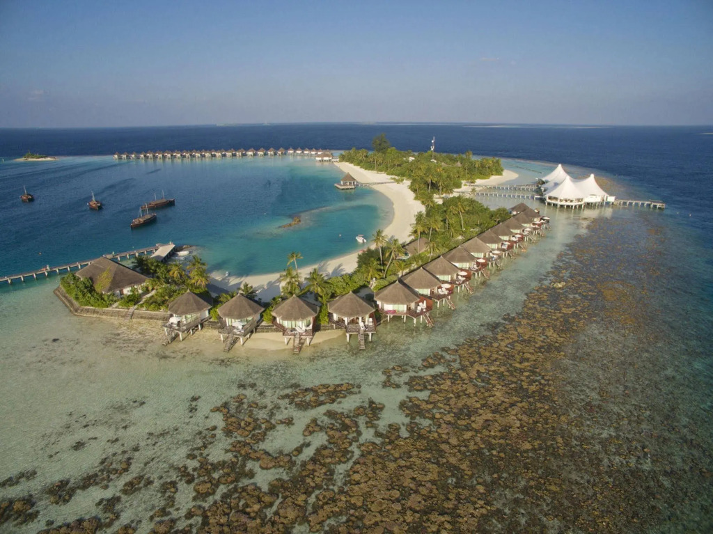 Safari Island Resort & Spa Maldives
