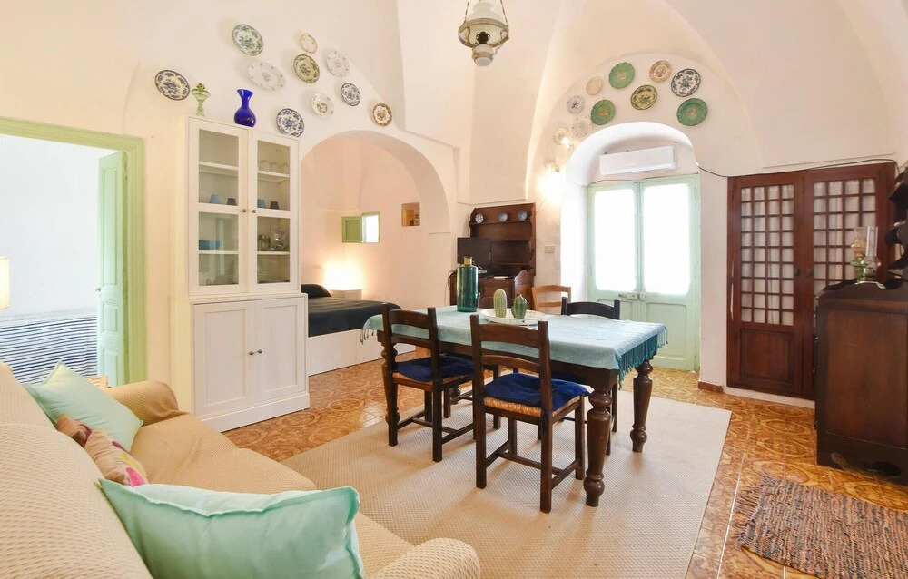 Nice Home in Pantelleria With Outdoor Swimming Pool, Wifi and 2 Bedrooms