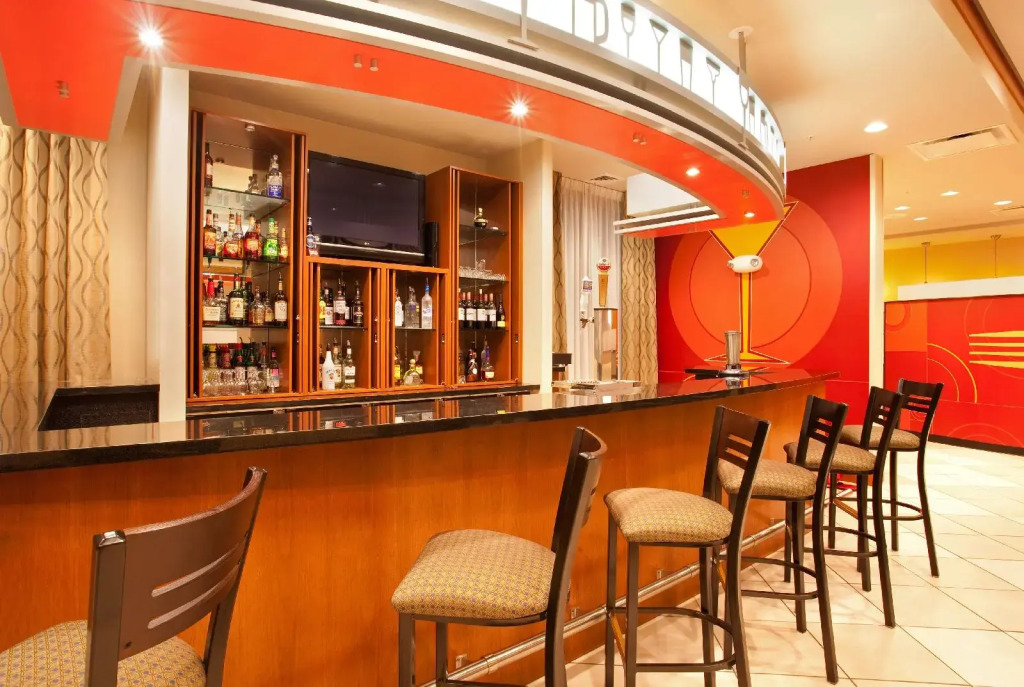 Holiday Inn Aurora North - Naperville by IHG