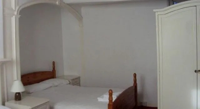 The George Hotel