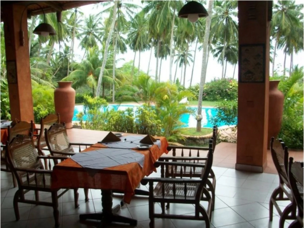 Eva Lanka Hotel