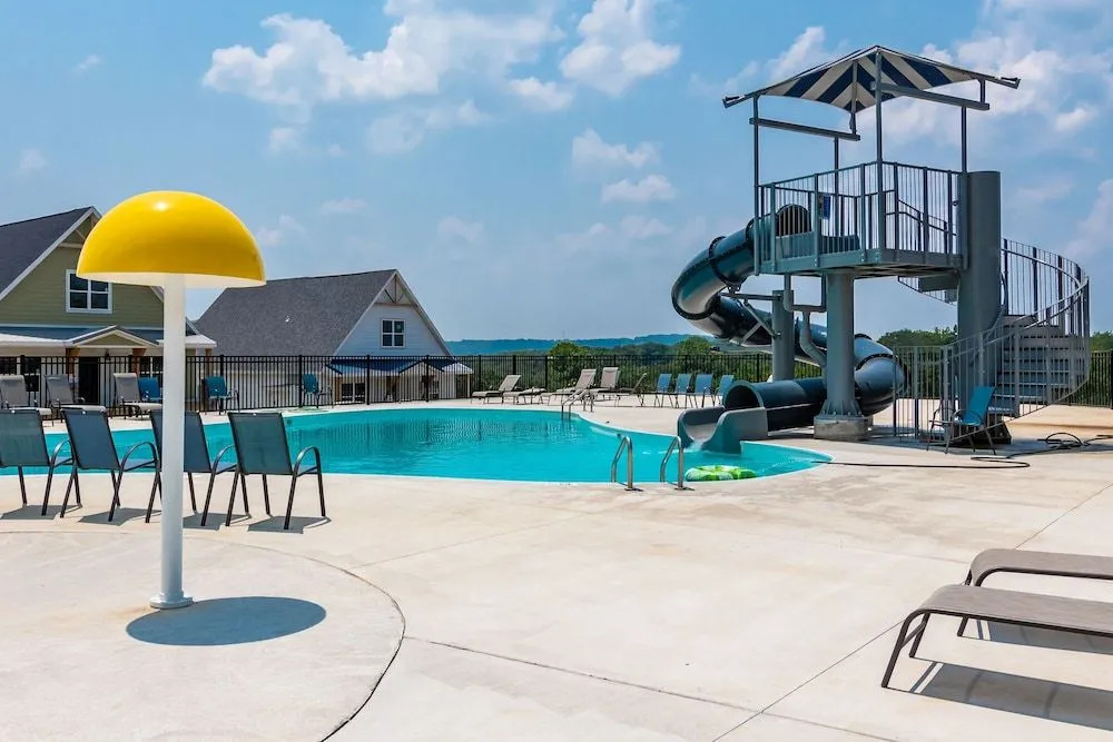 Paradise At The Cove 7 Bedroom Home by RedAwning