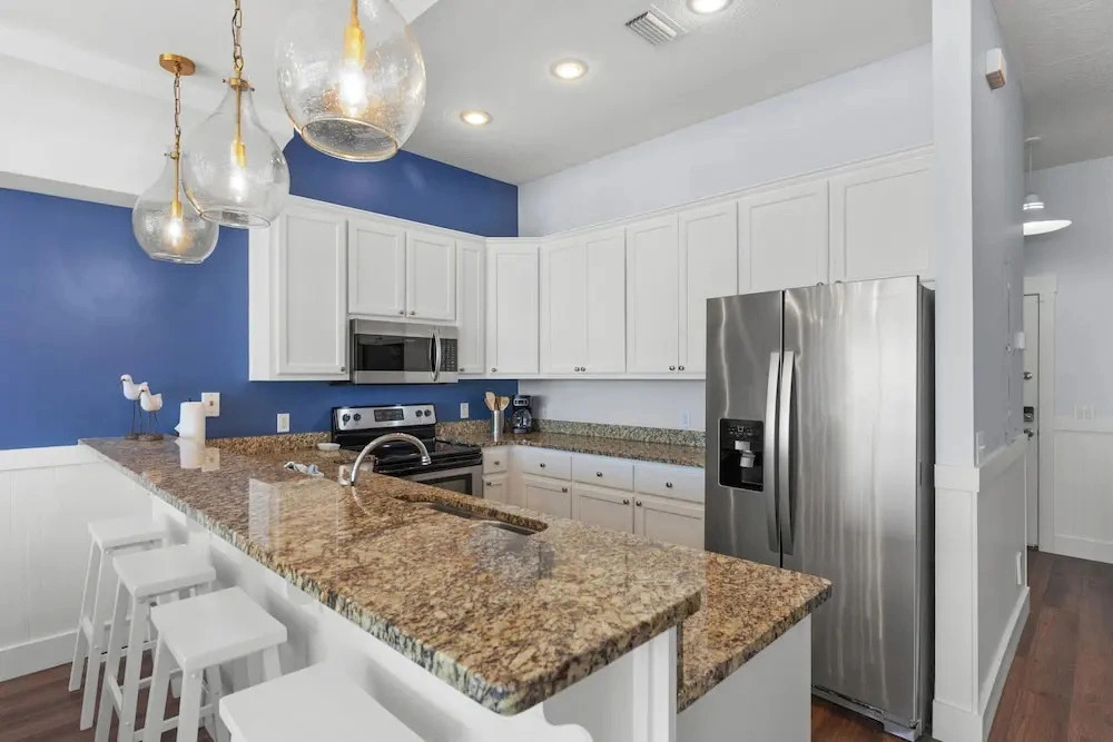 Beachfront Luxury! 4BR Townhouse W/pool & Stunning Gulf Views! Sleeps 10