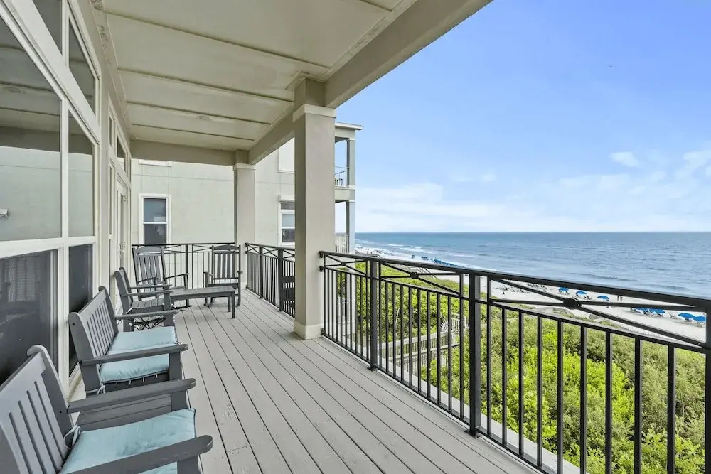Grovey by the Sea by Avantstay Oceanfront, Private Beach, Pool Access