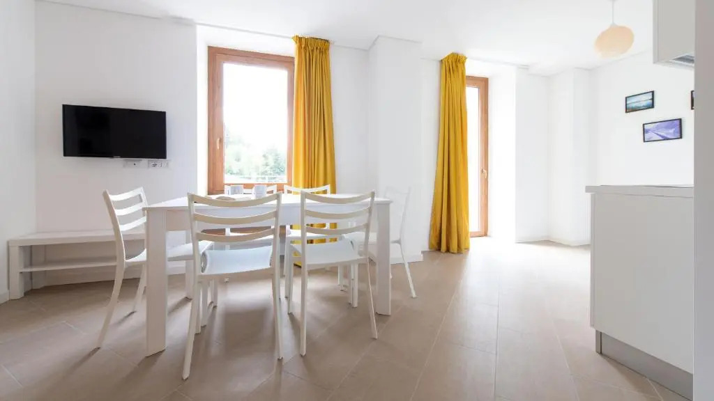 Villa Tola - Giallo