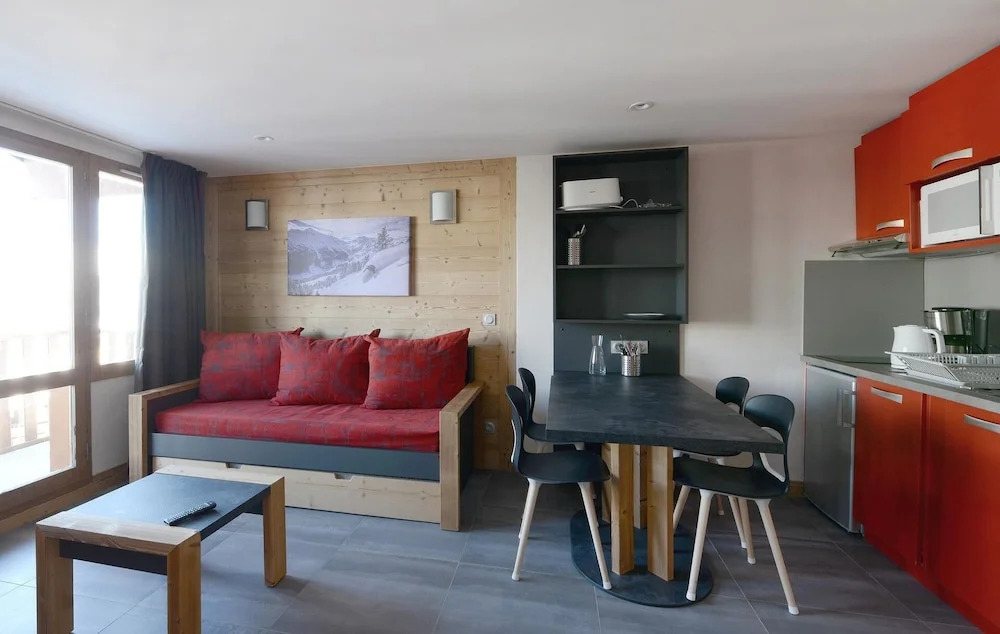 Residence LES Coches Apartment in a Family Resort at the Bottom of the Slopes Bac1