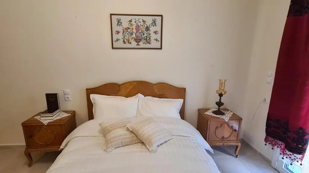 Prasini Folia - Traditional Residence