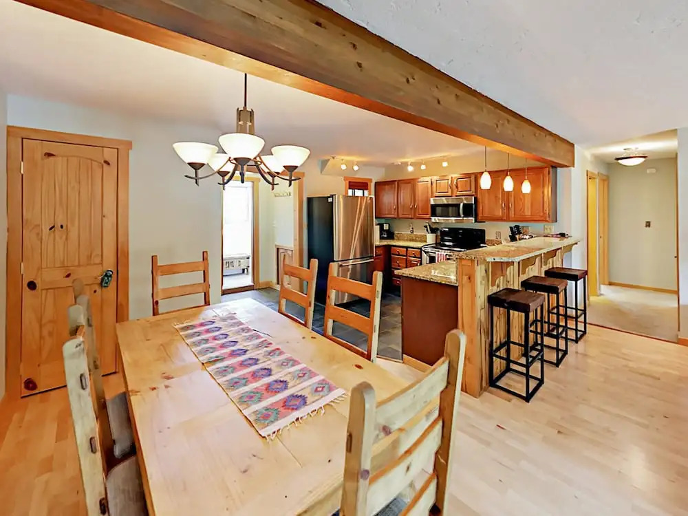 30 E Viking Dr Condo A101 3 Bedrooms 2 Bathrooms Condo