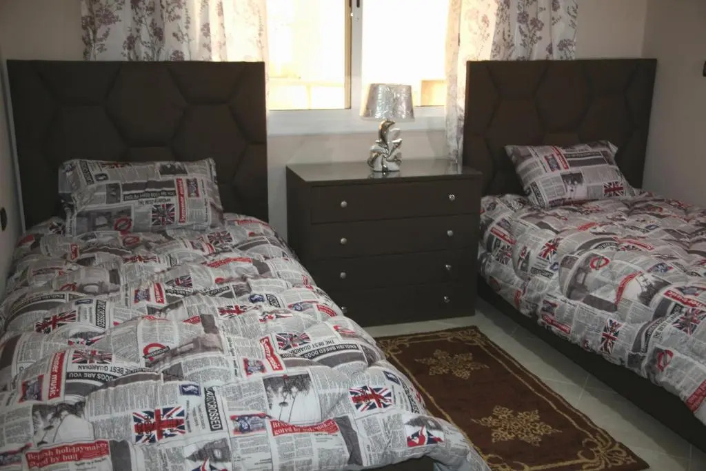 « Lilia-Appart » Luxe, Confort Et Calme Dans 130 M2 Et 4 Chambres Avec Garage Au Cœur D’Oujda.