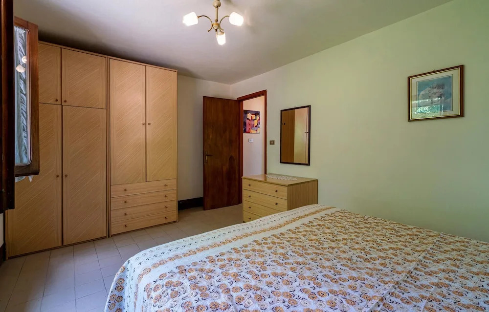 Nice Home In Longoio With House A Mountain View