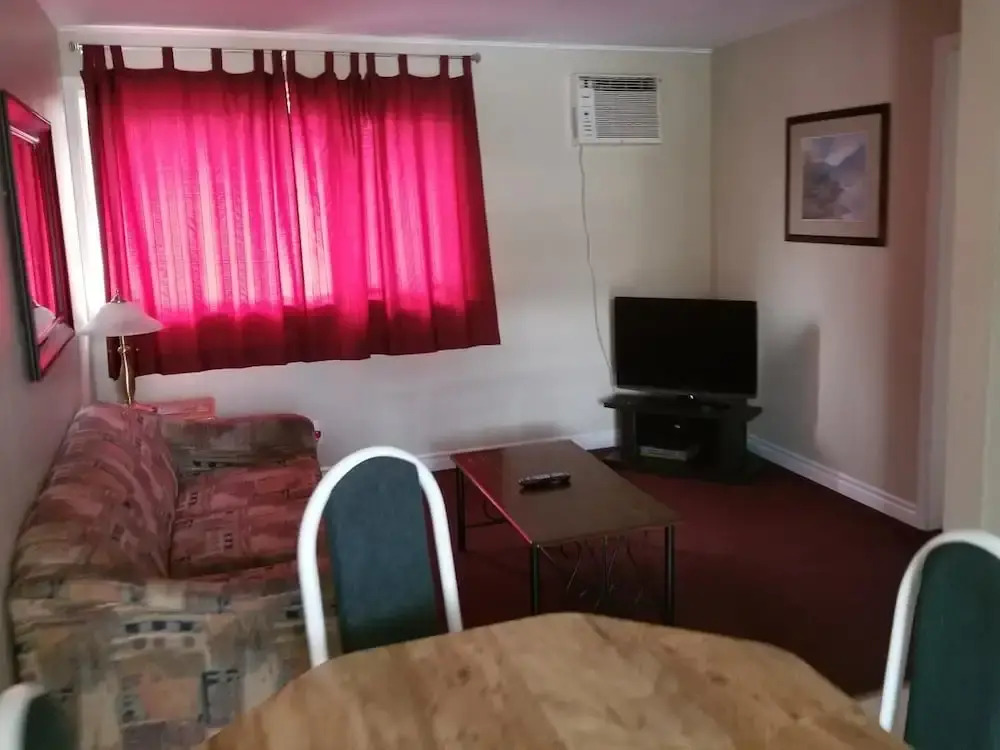 Parkview Motel