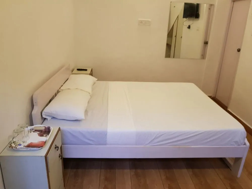 Marquitos Guest House