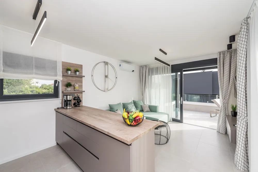 Luxury Villas Joy