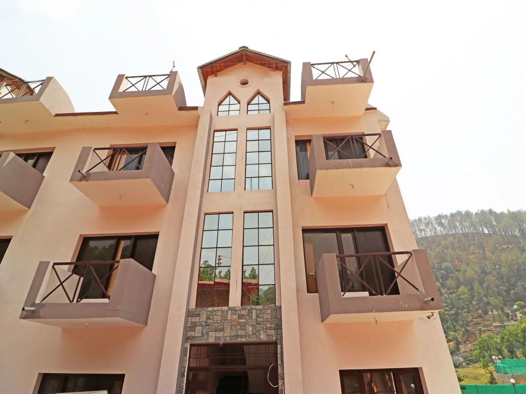 OYO 13756 Damyanty Residency & Resort