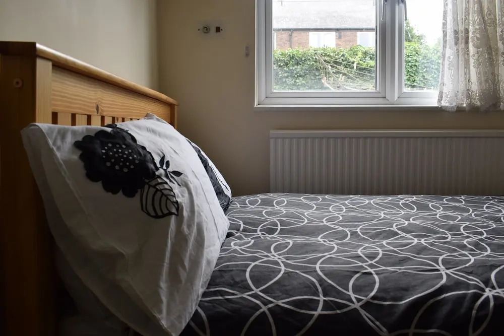 Spacious 2 Bedroom House in Bow