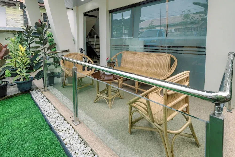 Loboc Riverside Inn & Restaurant