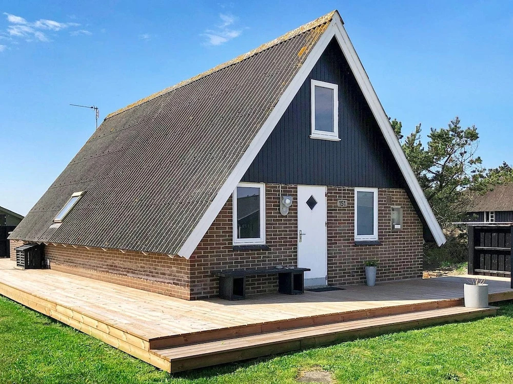 Alluring Holiday Home in Hvide Sande With Sauna