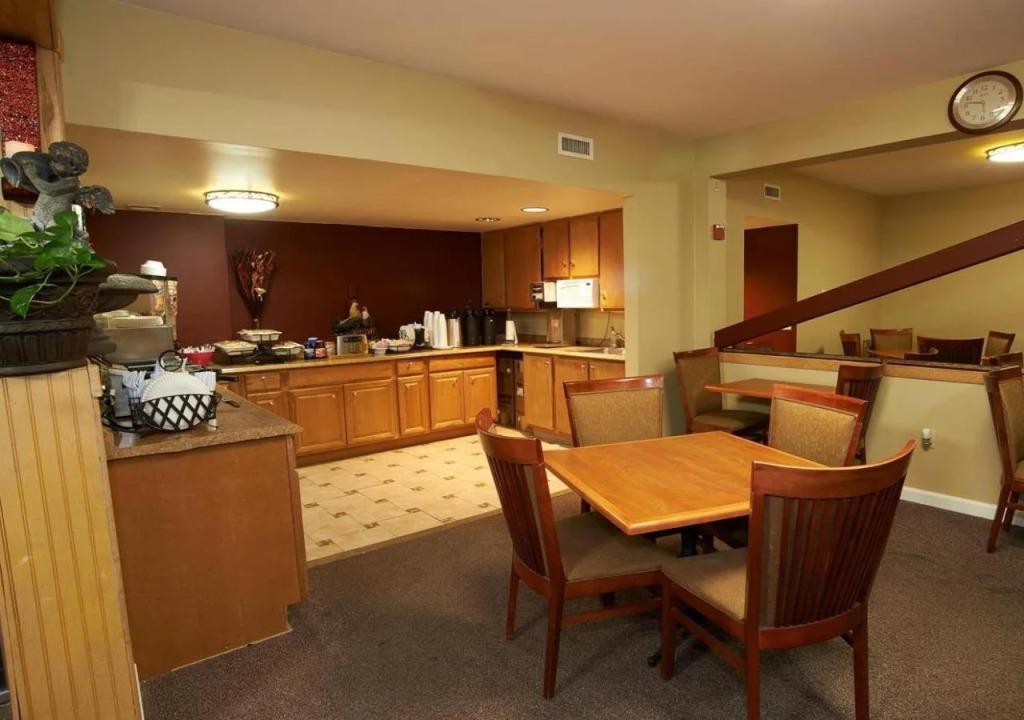 Hillside Inn