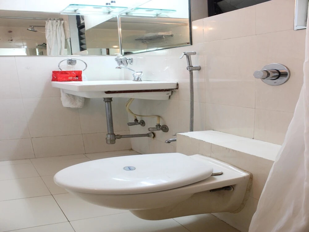 OYO 136 Ceria Hotel