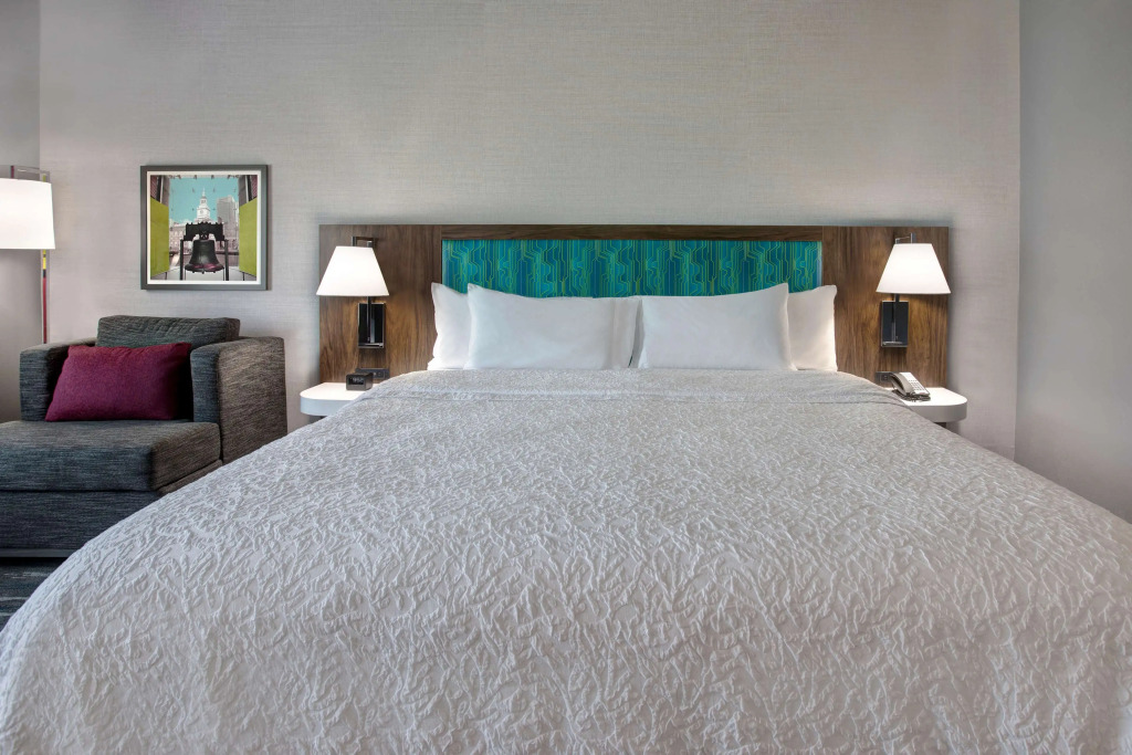 Hampton Inn & Suites Deptford, Nj