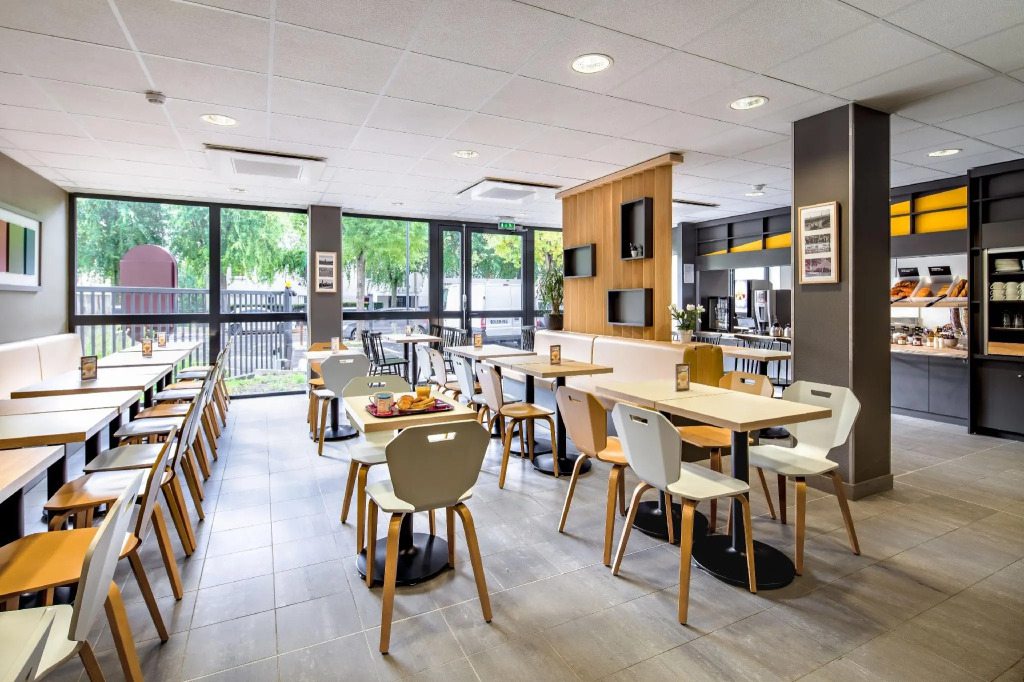B&B HOTEL Marne-la-Vallée Torcy Gare 3 étoiles