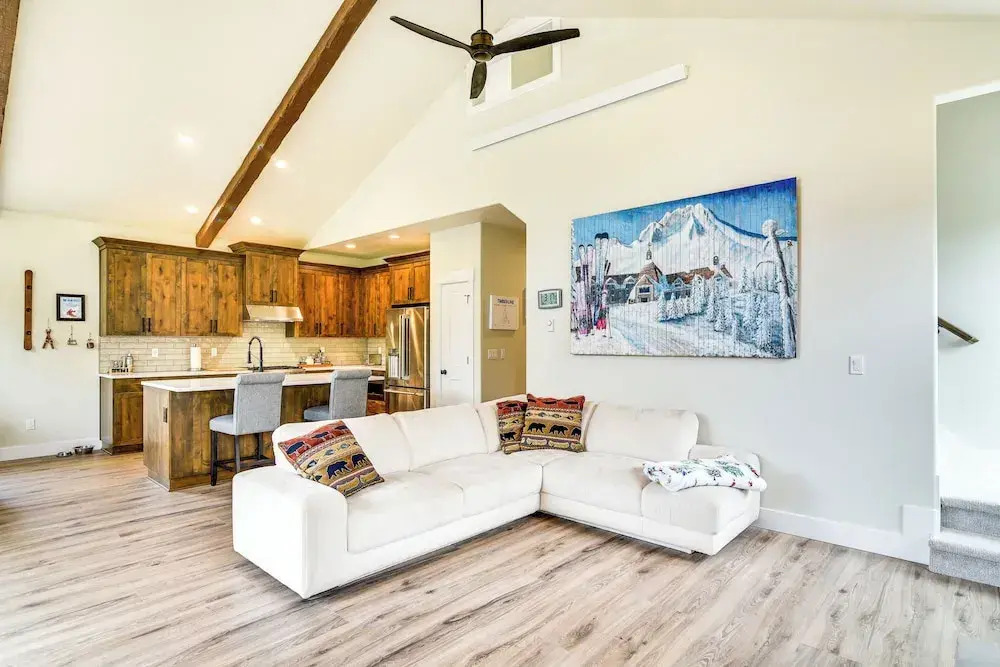 Government Camp Vacation Rental w/ Private Hot Tub
