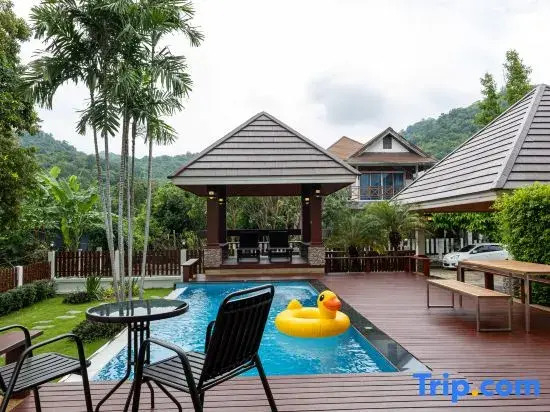 Premium Villa Baan Kinlom Chomlay
