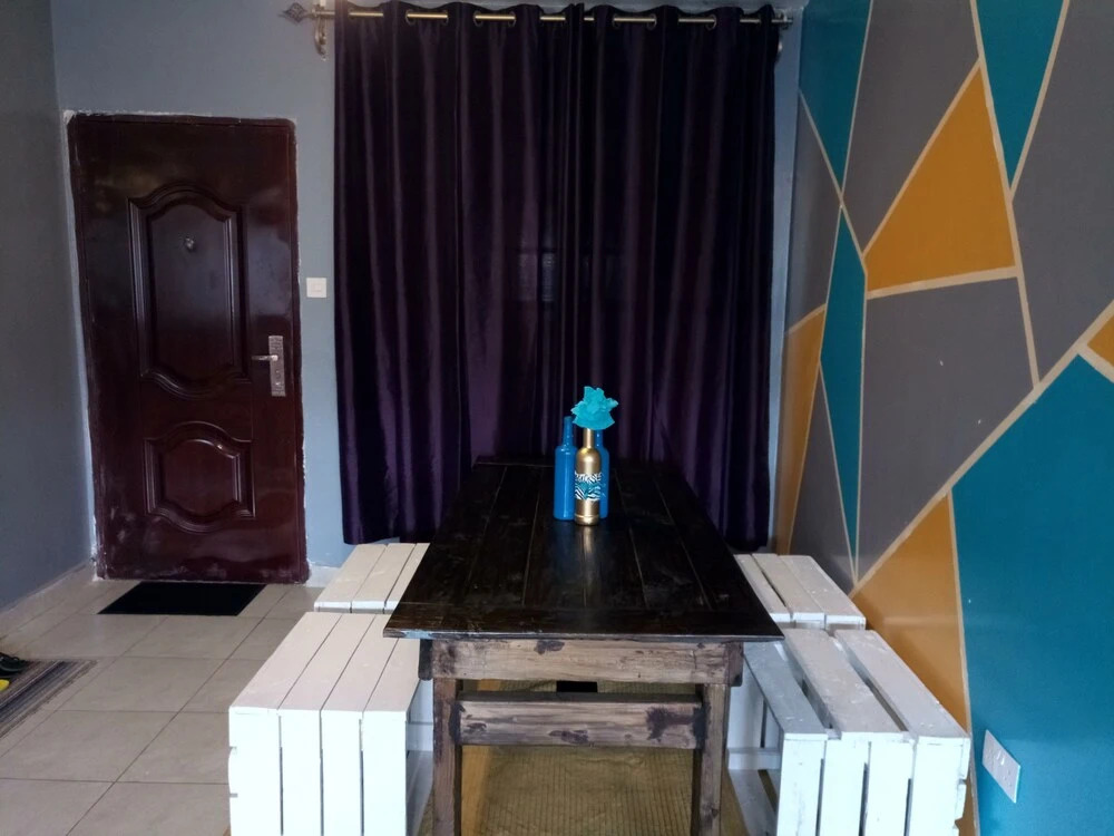 Hirwado Homes & Cozy Rooms JKIA -3 Bedrooms With 5beds, 2Baths - 500metres From Each Other