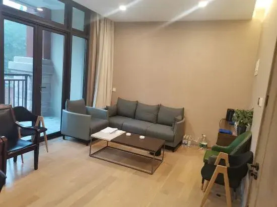 Miluo Metropark Eco Resor Hotel