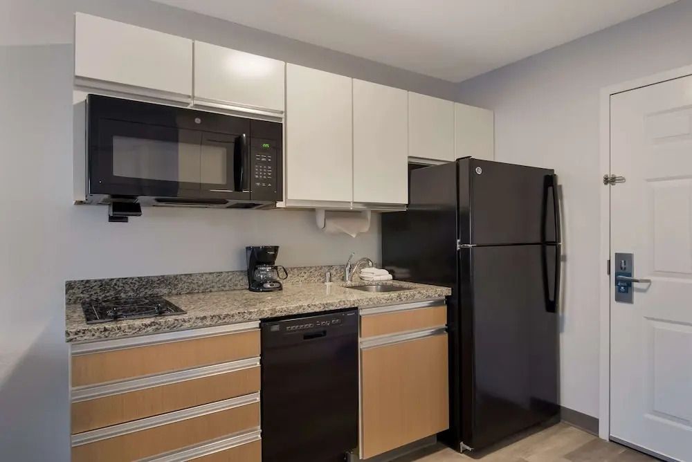 Candlewood Suites Omaha