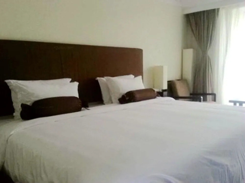 Jianian CEO Holiday Hotel