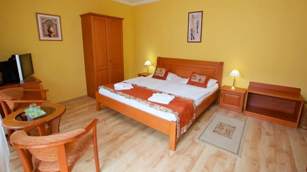 Hotel Járja