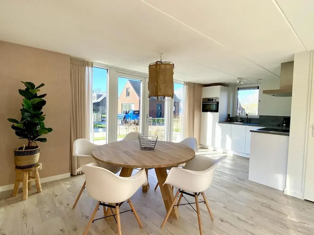 Stunning Villa Near Beaches and Golf Course